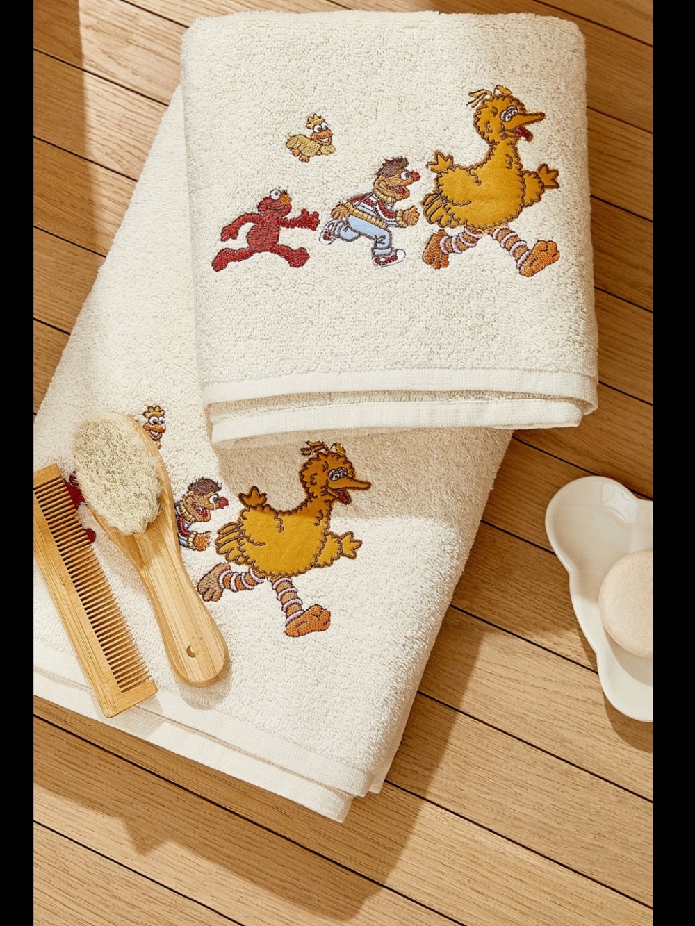 SESAME STREET TOWEL